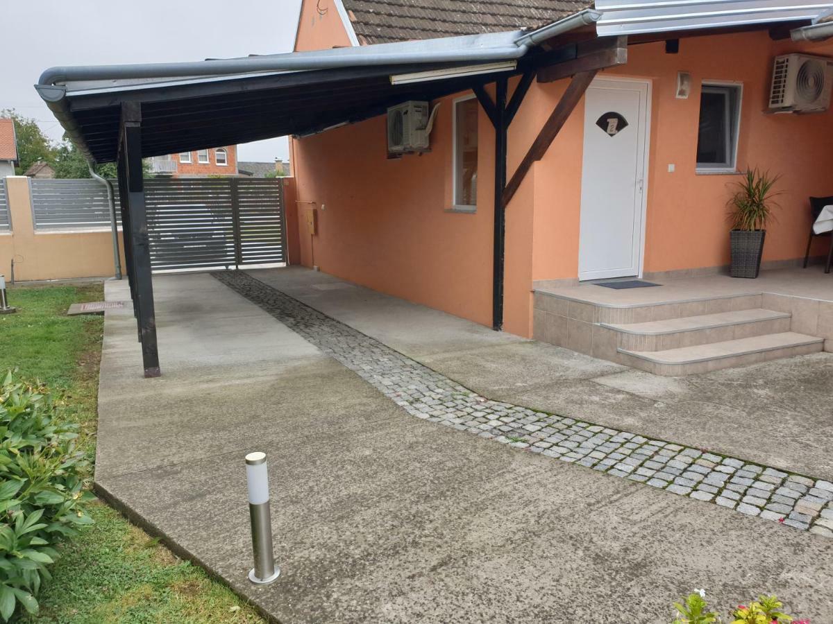 Apartmani Baotic Zupanja Extérieur photo